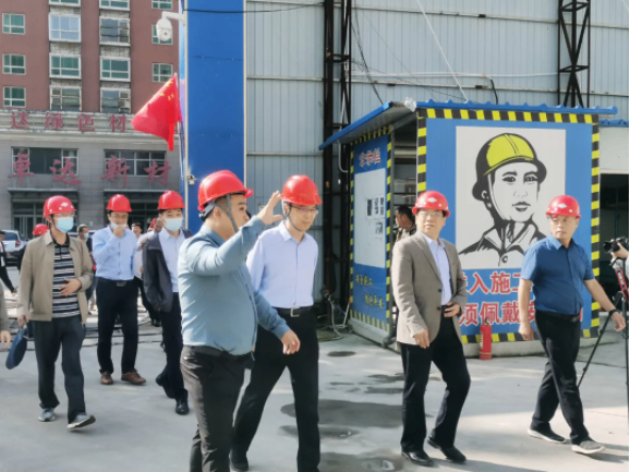 【企业新闻】中国建研院调研组及省市住建领导赴我司保温结构一体化施工现场调研