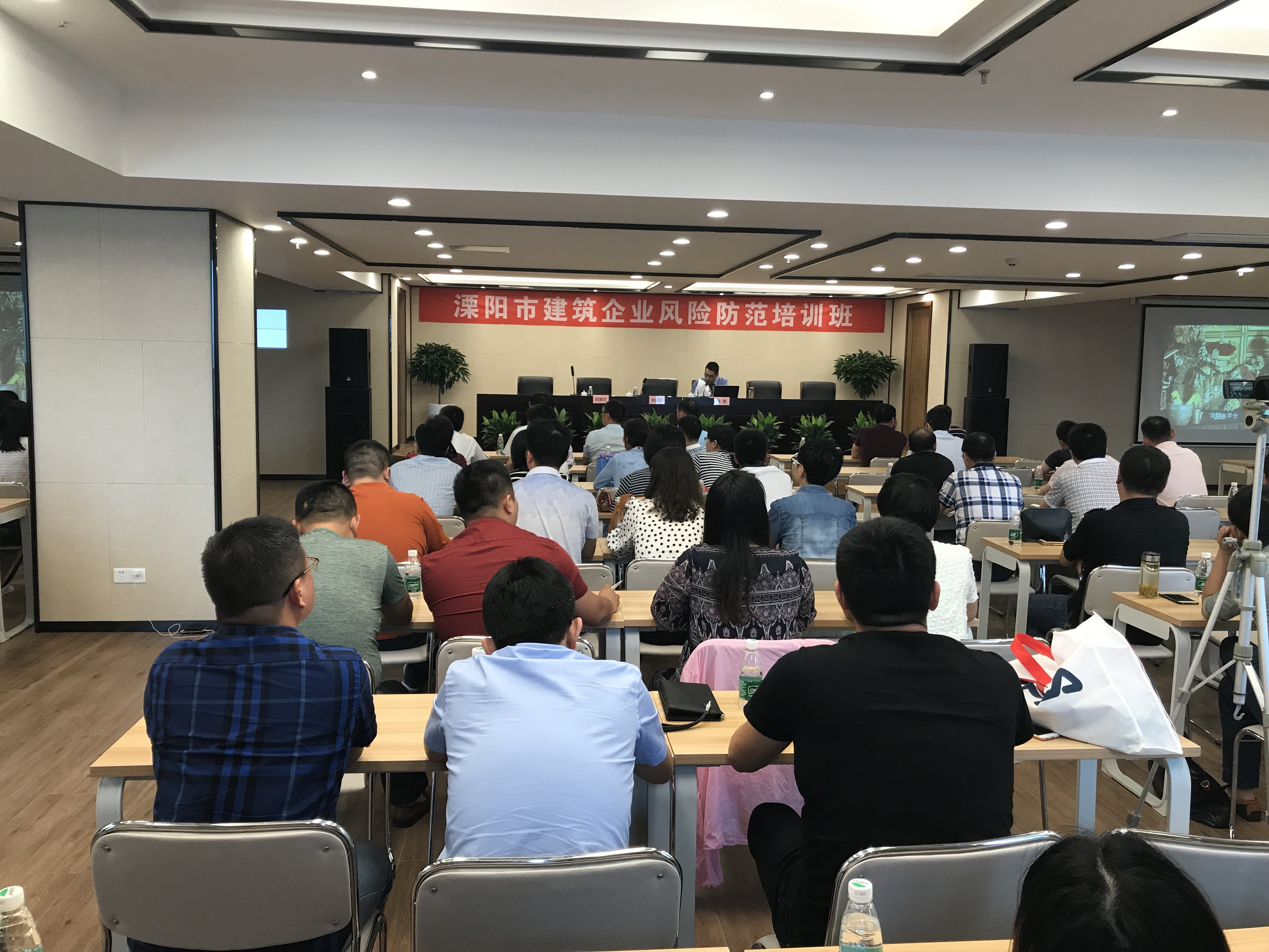 黄A无码片内射无码视频